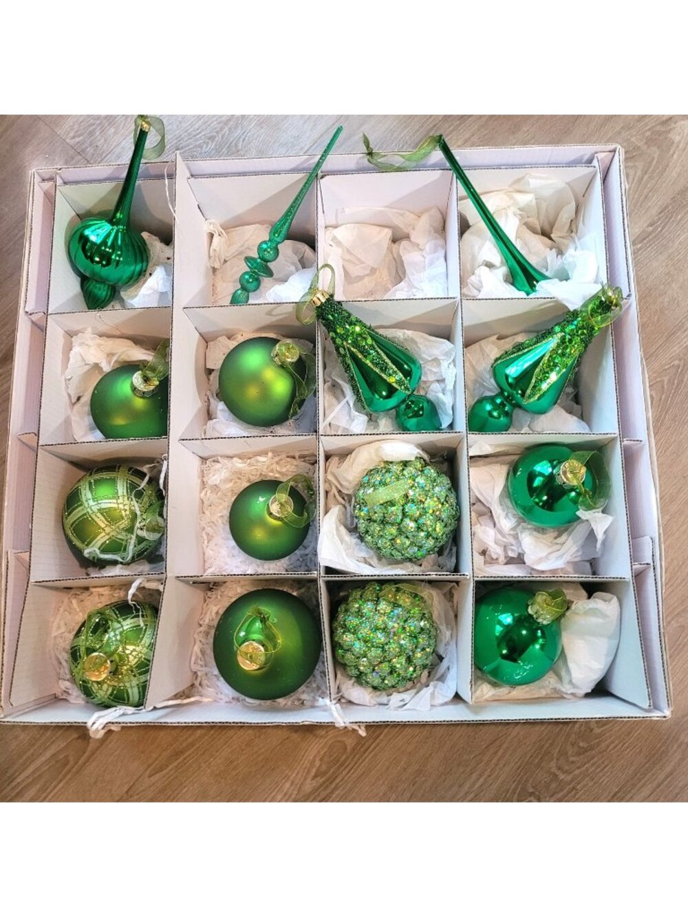 Frontgate Christmas Ornament 15 Green Glass Glitter Baubles Finial Teardrop Flaw